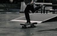 ag体育公司-梅西惊险取胜新规引爆足坛，阿森纳深陷争议漩涡，谁动了足球的公平？